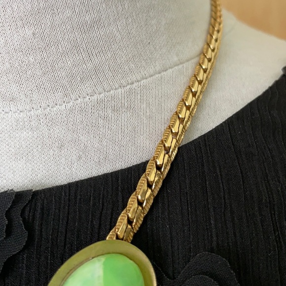 Vintage ‘70’s Necklace With Jade-Coloured Gemstones - Picture 5 of 10